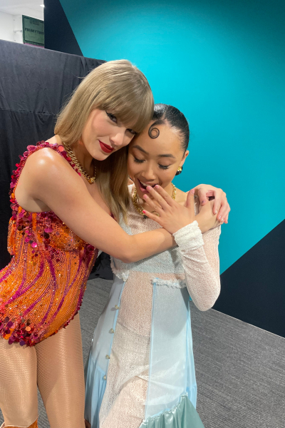 Griff Made Her Own “But Daddy I Love Him” Dress To Open For Taylor At Wembley